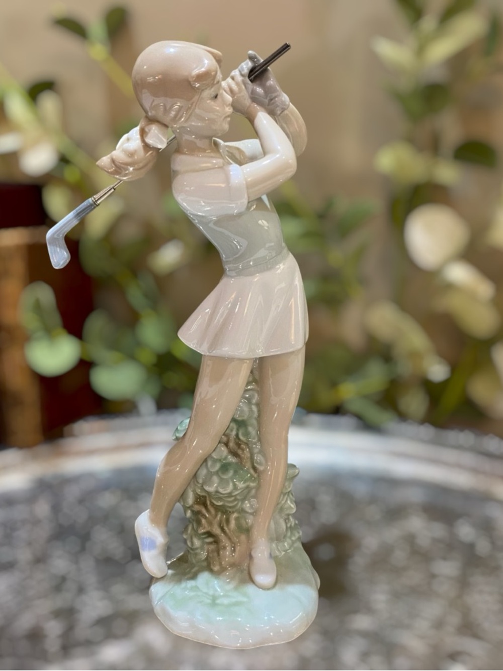 Vintage Lladro Nao Golfer Woman Figurine Out of the Rough Golf 10” Porcelain